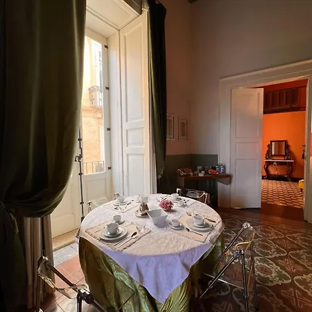 Dimora Storica Giostra Vecchia - Palazzo Grisolia 1809 Cosenza