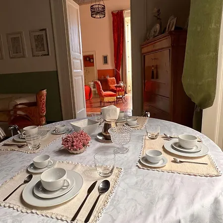 Dimora Storica Giostra Vecchia - Palazzo Grisolia 1809 Bed & Breakfast Cosenza