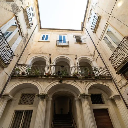 Bed & Breakfast Dimora Storica Giostra Vecchia - Palazzo Grisolia 1809