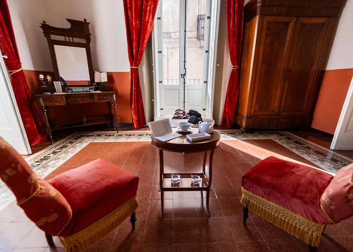 Dimora Storica Giostra Vecchia - Palazzo Grisolia 1809 Alojamento de Acomodação e Pequeno-almoço Cosença